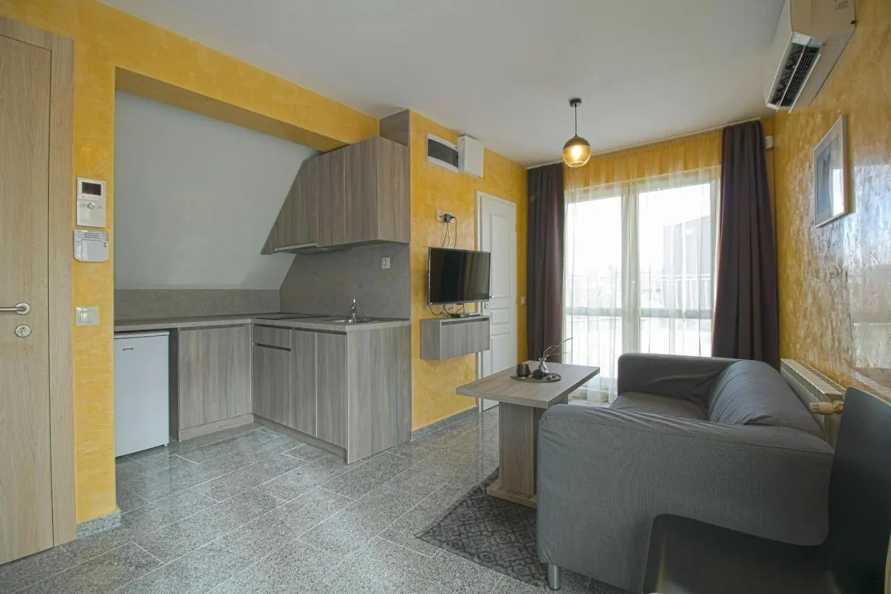 Mini Sofia Apartment 0*,